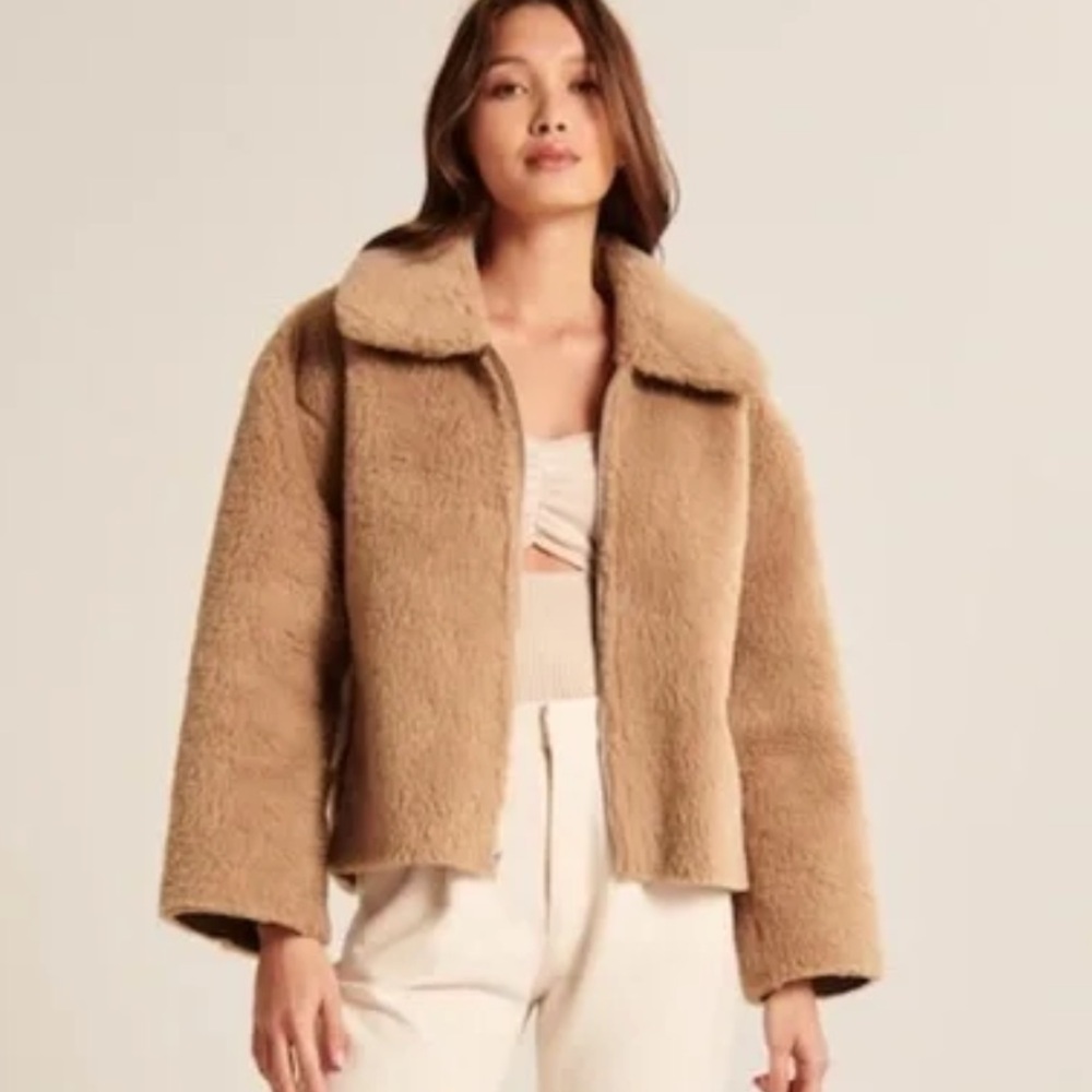 Abercrombie & Fitch Faux‎ Shearling Faux Fur Trucker Jacket Size M Light Brown